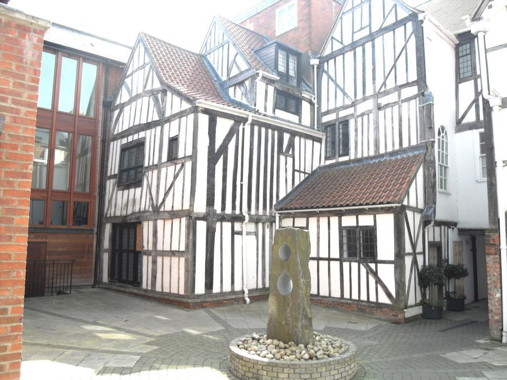 요크 11 Talbot Court 아파트 객실 사진