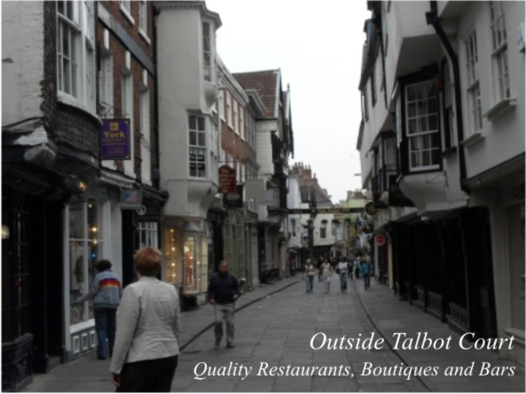 요크 11 Talbot Court 아파트 외부 사진