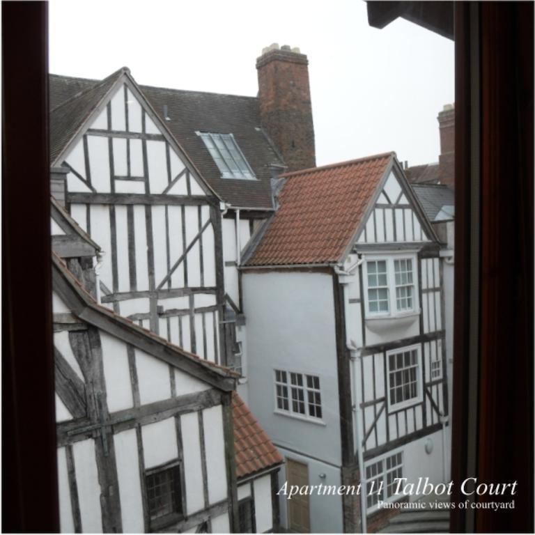 요크 11 Talbot Court 아파트 객실 사진