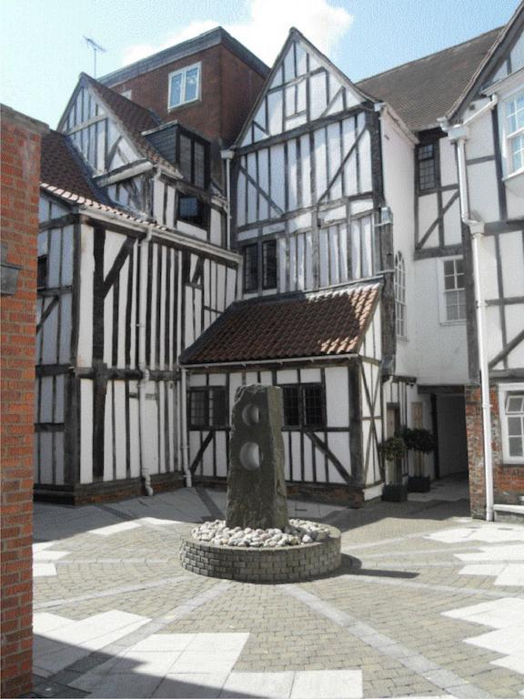 요크 11 Talbot Court 아파트 외부 사진